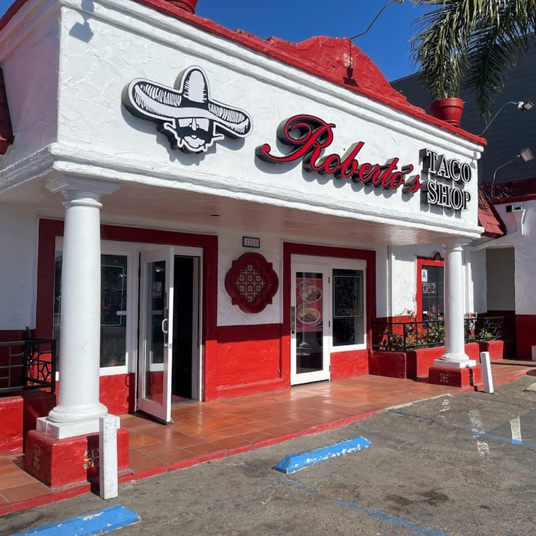 🌮 Roberto’s Taco Shop Morena Bl. 🏙️