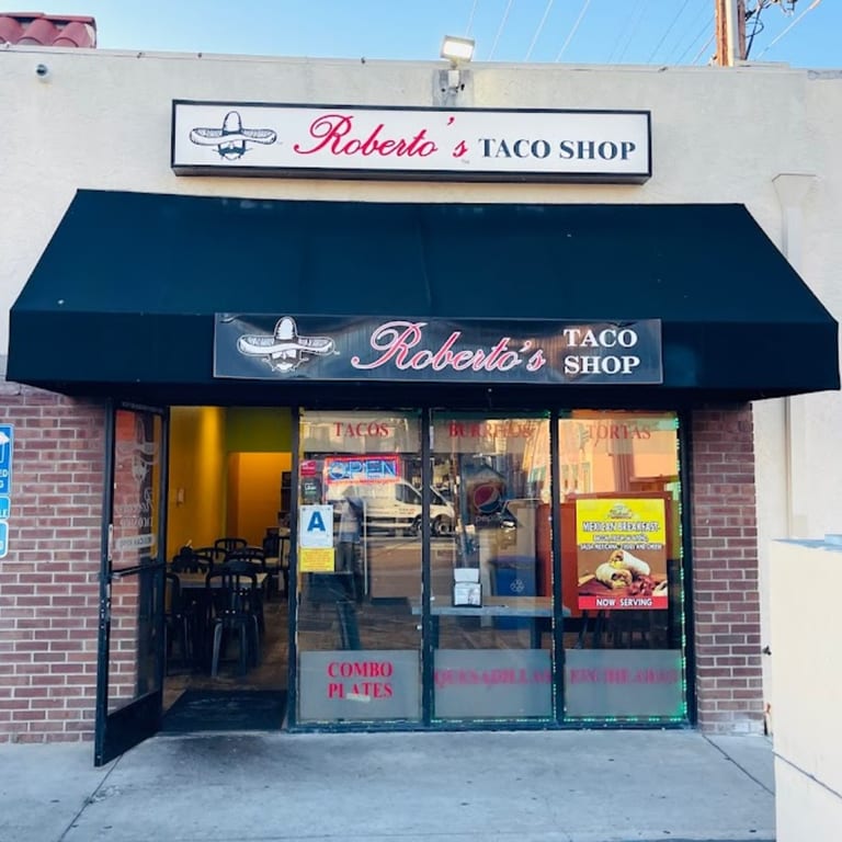 🌮 Roberto's Taco Shop Hillcrest 🏙️