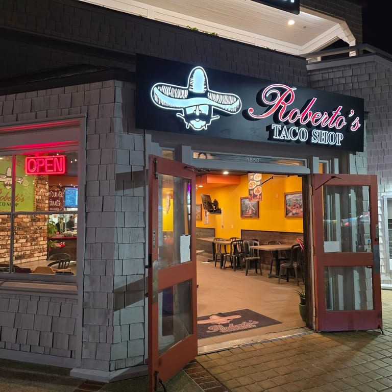 🌮  Roberto’s Taco Shop Pacific Beach 🏙️